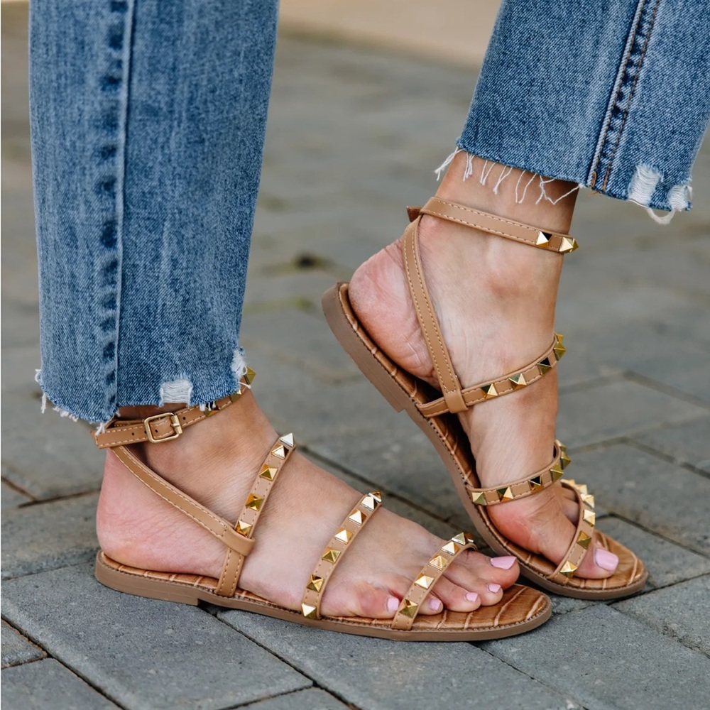 💕🧡Toffee Brown Studded Sandals🧡💕
